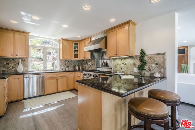 7036 Grasswood Avenue, Malibu, CA 90265