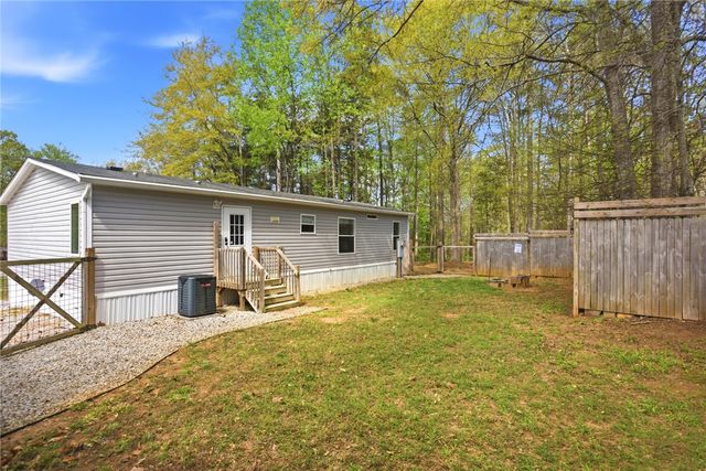 240 Timberlake Drive, Seneca, SC 29678