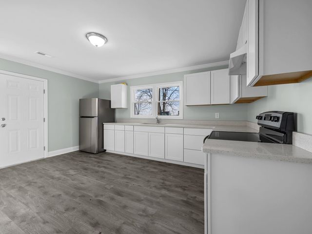 737 Lowrys Road, Gaffney, SC 29340