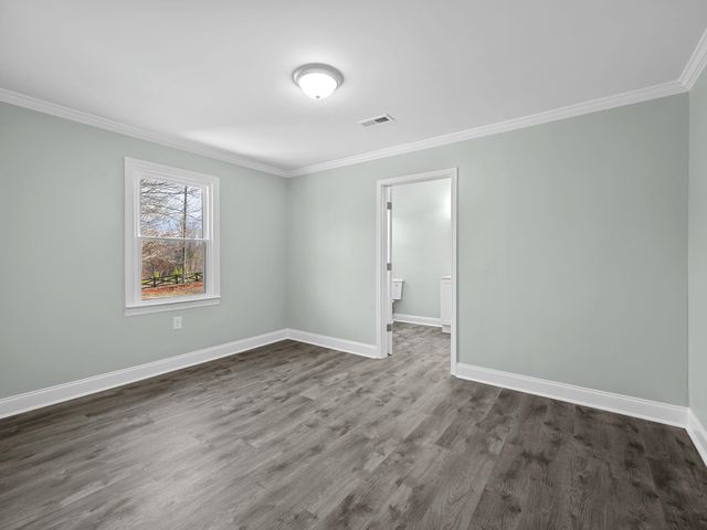 737 Lowrys Road, Gaffney, SC 29340