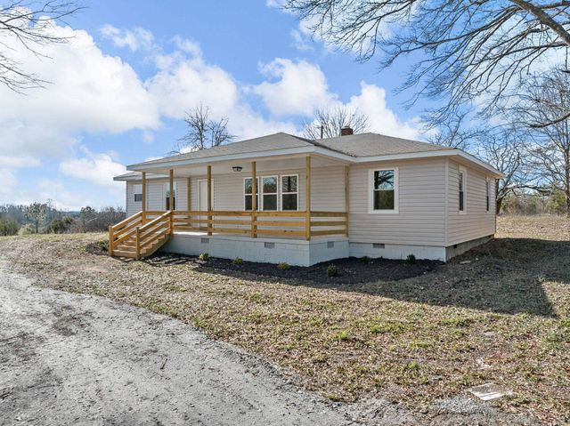 737 Lowrys Road, Gaffney, SC 29340