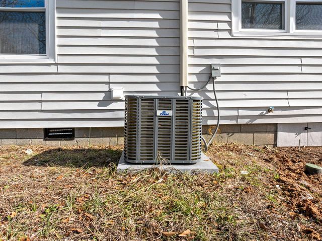 737 Lowrys Road, Gaffney, SC 29340