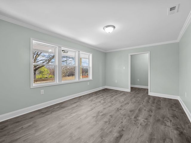 737 Lowrys Road, Gaffney, SC 29340