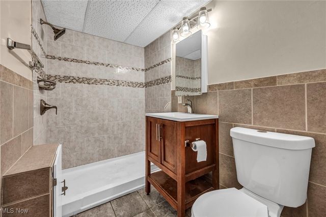 3060 Keswick Road, Shaker Heights, OH 44120