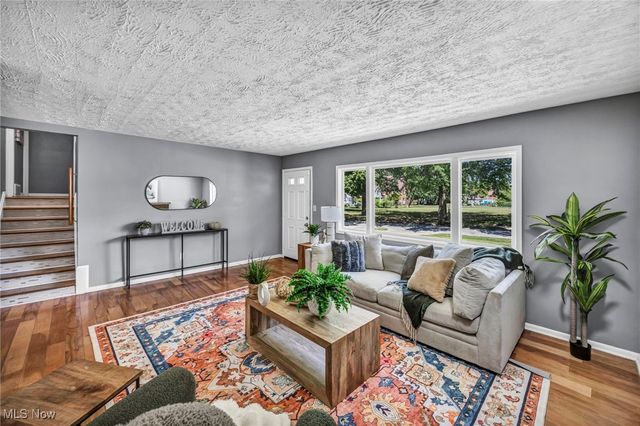 3060 Keswick Road, Shaker Heights, OH 44120