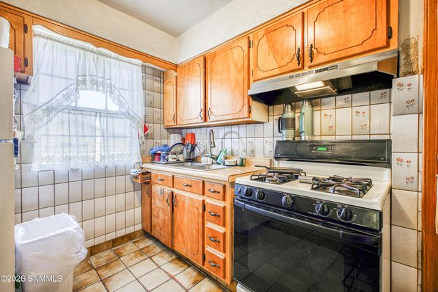 207 Edgewood Boulevard, Sunland Park, NM 88063