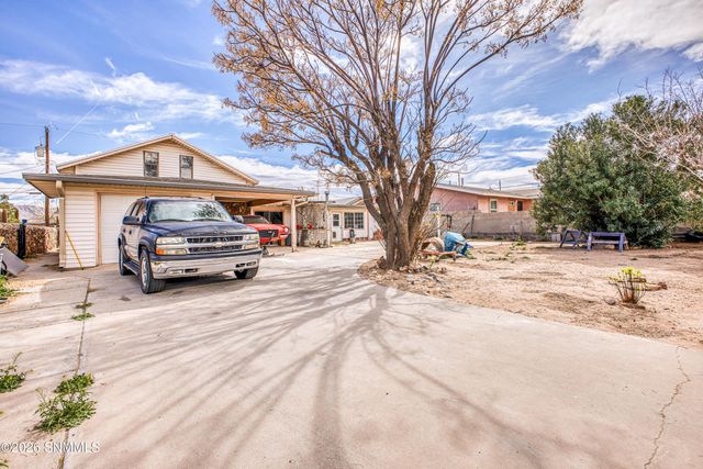 207 Edgewood Boulevard, Sunland Park, NM 88063