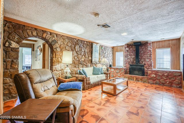 207 Edgewood Boulevard, Sunland Park, NM 88063