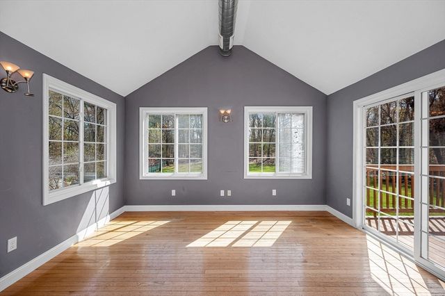 475 Arlington St, Dracut, MA 01826