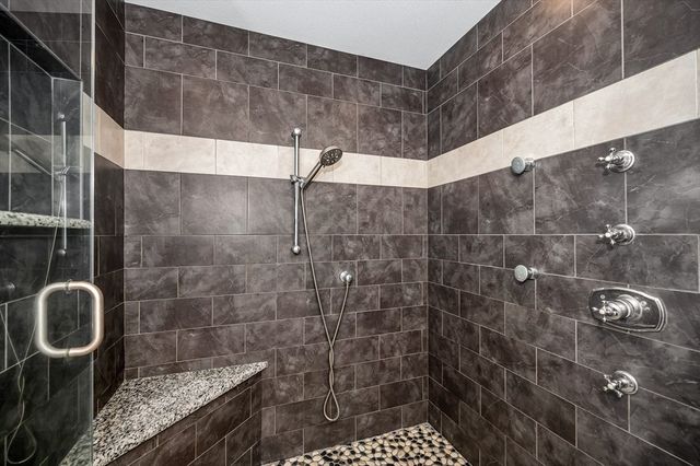 475 Arlington St, Dracut, MA 01826