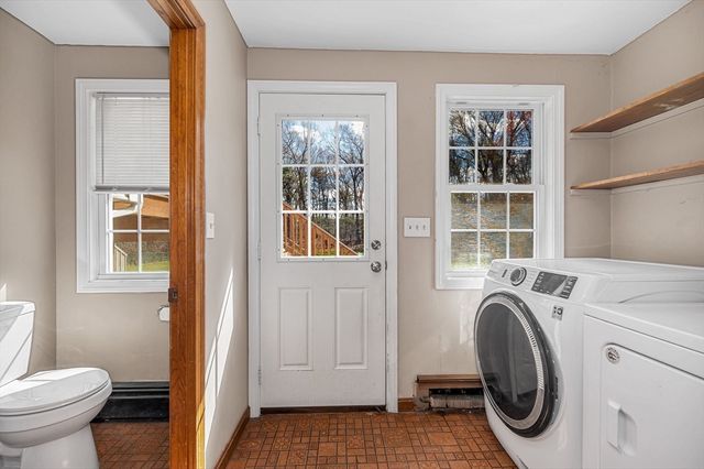 475 Arlington St, Dracut, MA 01826