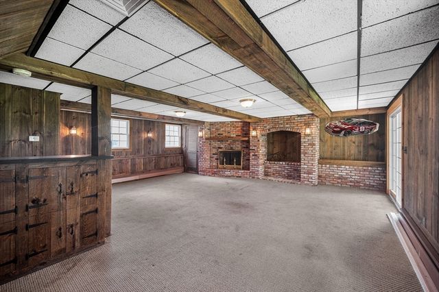 475 Arlington St, Dracut, MA 01826