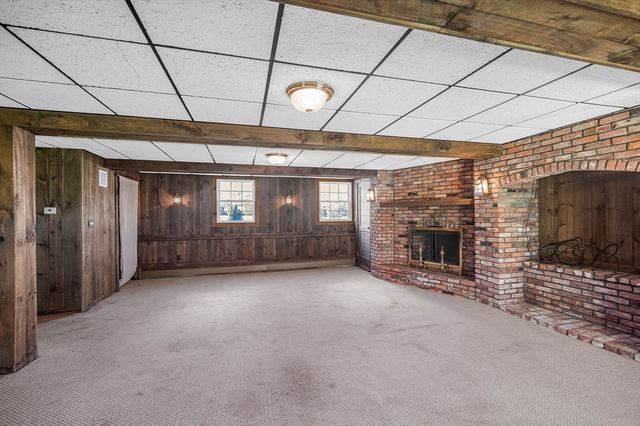 475 Arlington St, Dracut, MA 01826