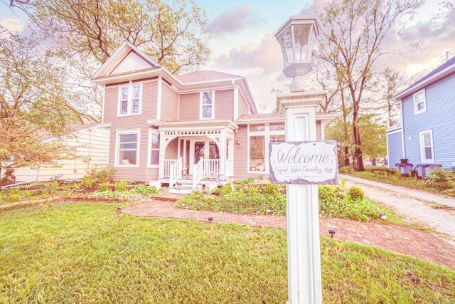 323 W Geneva STREET, Williams Bay, WI 53191