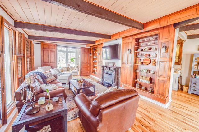 323 W Geneva STREET, Williams Bay, WI 53191