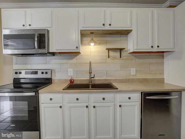 53 E NORTH ST, Waynesboro, PA 17268