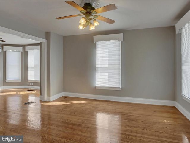53 E NORTH ST, Waynesboro, PA 17268