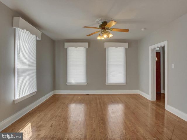 53 E NORTH ST, Waynesboro, PA 17268