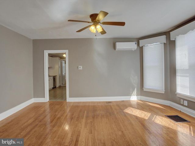 53 E NORTH ST, Waynesboro, PA 17268