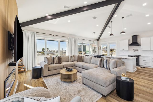 5914 Sunset Avenue, Panama City Beach, FL 32408