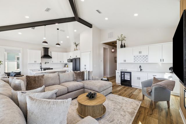 5914 Sunset Avenue, Panama City Beach, FL 32408