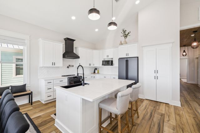 5914 Sunset Avenue, Panama City Beach, FL 32408