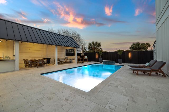 5914 Sunset Avenue, Panama City Beach, FL 32408