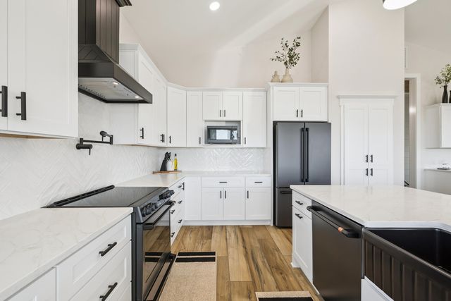 5914 Sunset Avenue, Panama City Beach, FL 32408