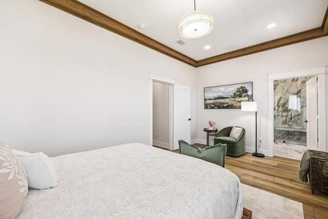 5914 Sunset Avenue, Panama City Beach, FL 32408