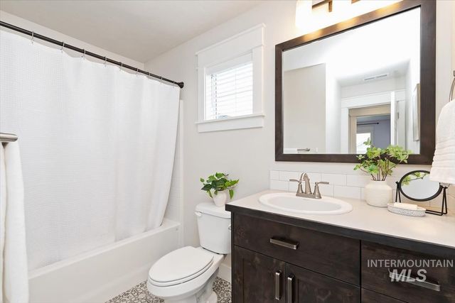 1216 E Fort Erie St., Kuna, ID 83634