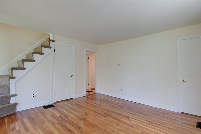 92 Squannacook Rd, Shirley, MA 01464
