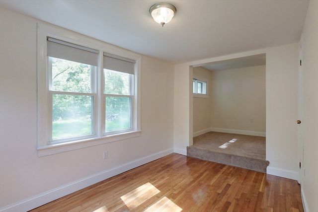 92 Squannacook Rd, Shirley, MA 01464