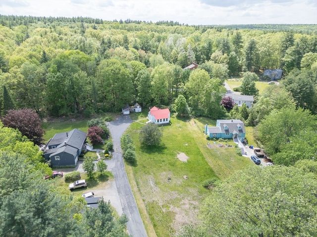 92 Squannacook Rd, Shirley, MA 01464