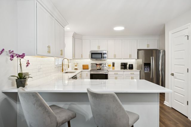 1618 Shelley St, Murfreesboro, TN 37129