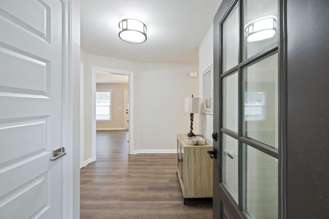 1618 Shelley St, Murfreesboro, TN 37129