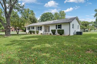 1618 Shelley St, Murfreesboro, TN 37129