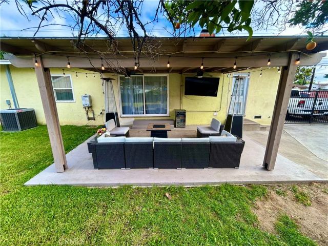 205 E Cypress, Covina, CA 91723