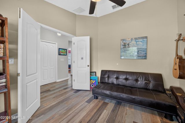 2065 CREEKMONT Drive, Middleburg, FL 32068