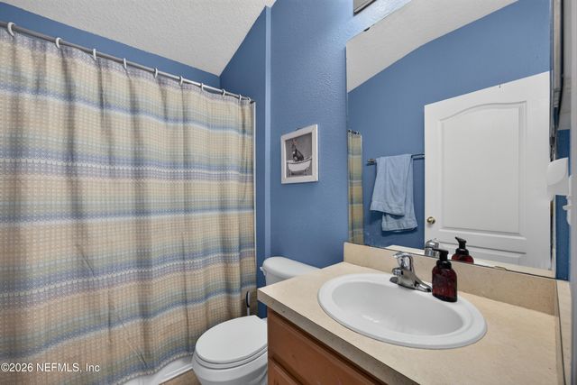 2065 CREEKMONT Drive, Middleburg, FL 32068
