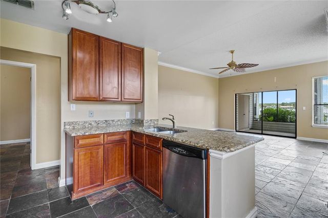 3127 W SLIGH AVENUE 104B, Tampa, FL 33614