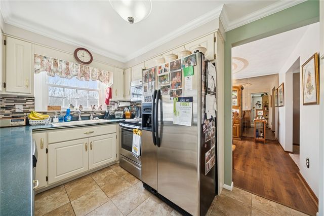 525 McFarland Road, Derry Twp, PA 15650