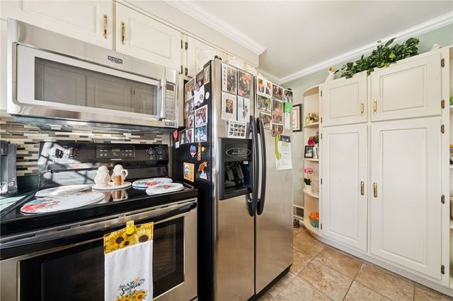 525 McFarland Road, Derry Twp, PA 15650