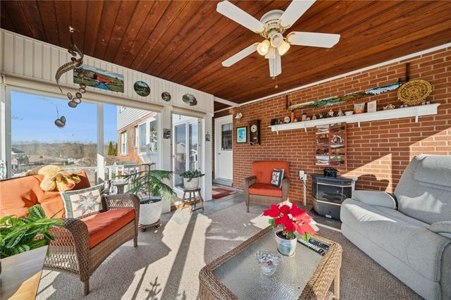 525 McFarland Road, Derry Twp, PA 15650