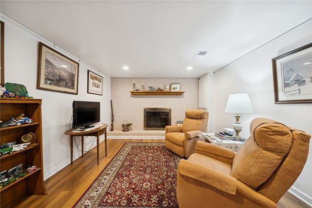 525 McFarland Road, Derry Twp, PA 15650