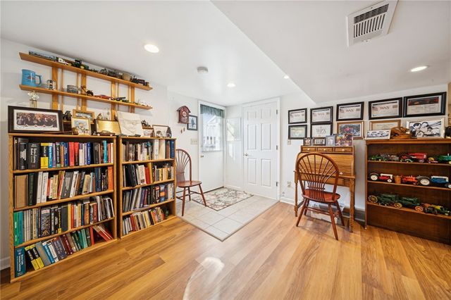 525 McFarland Road, Derry Twp, PA 15650