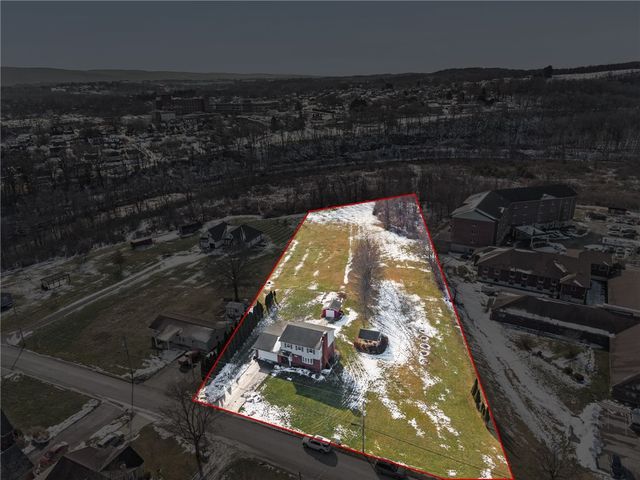 525 McFarland Road, Derry Twp, PA 15650