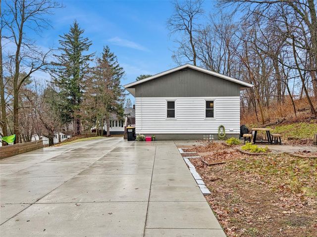 1524 Quarry Street, Eau Claire, WI 54703