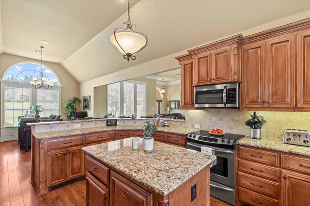 3707 Heatherwood Lane, Sherman, TX 75090