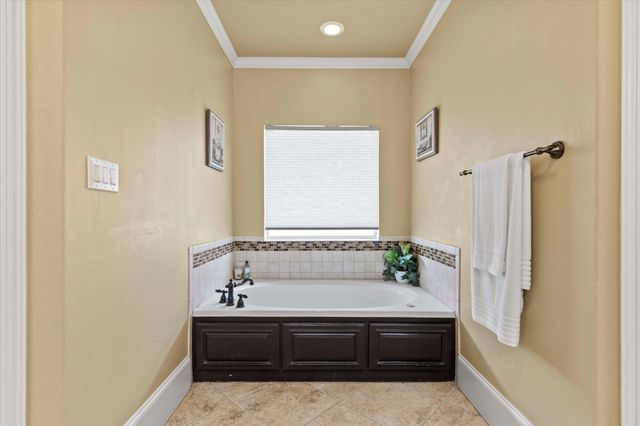 3707 Heatherwood Lane, Sherman, TX 75090