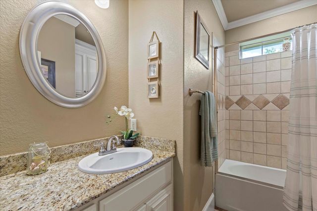 3707 Heatherwood Lane, Sherman, TX 75090